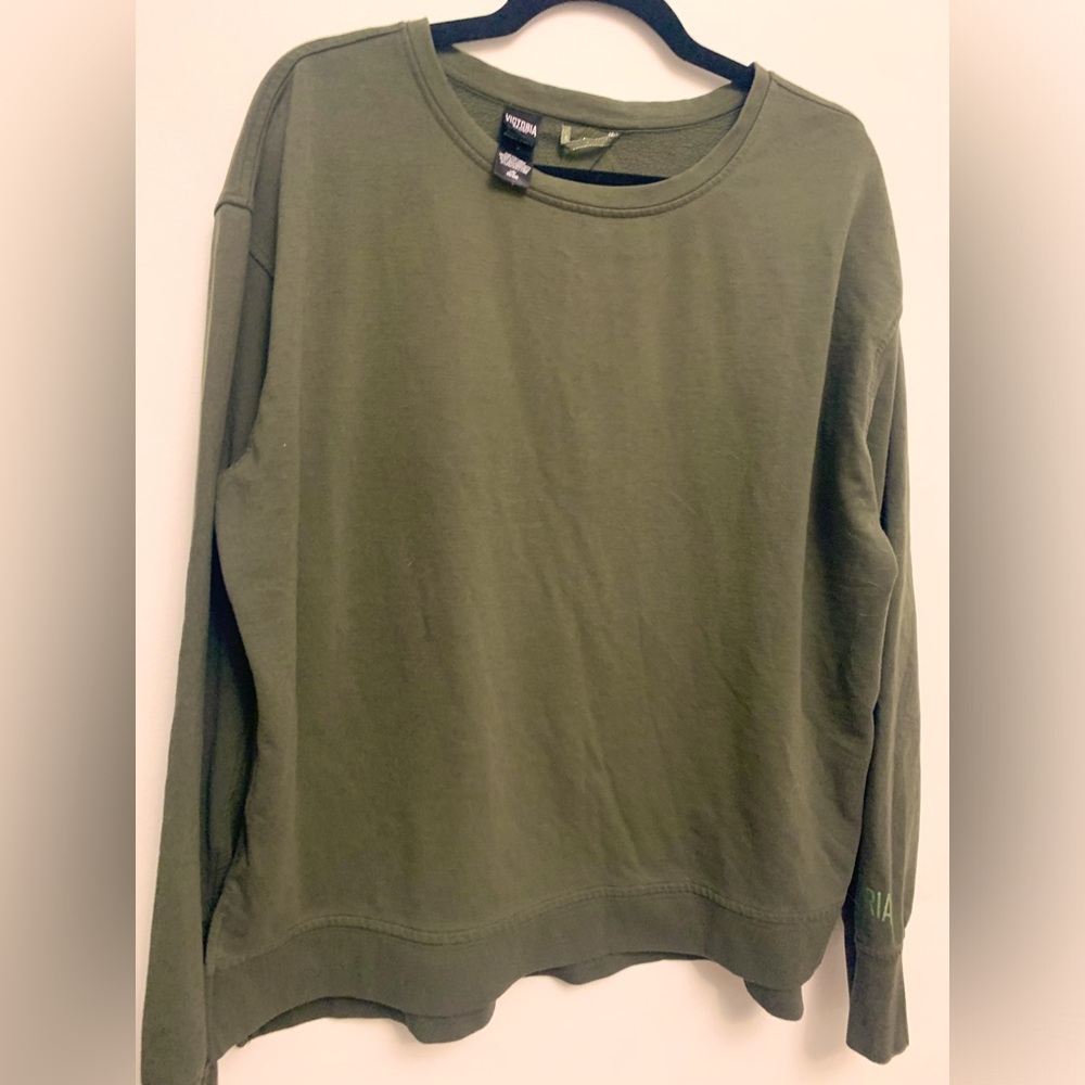 Victoria Sport women’s long sleeve